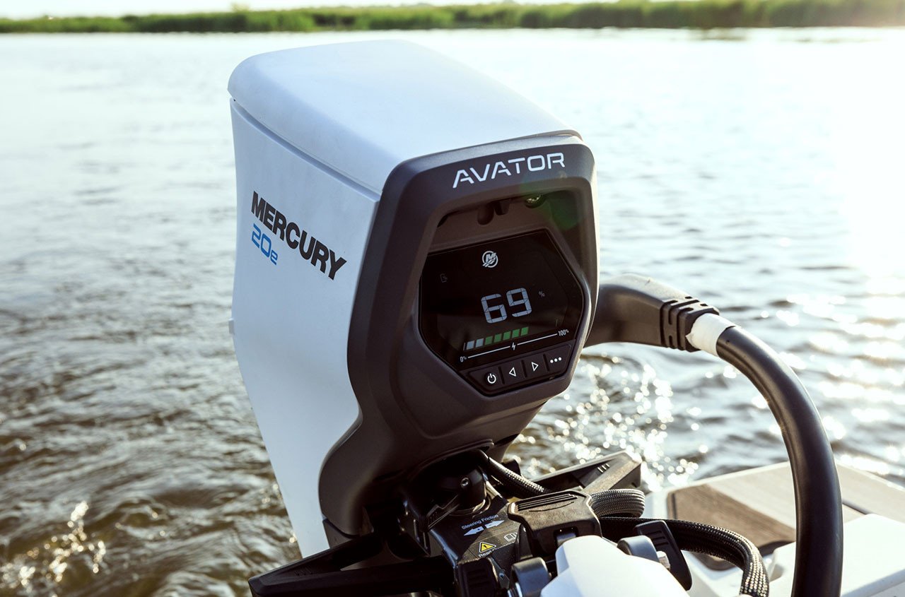 Mercury Avator Electric Outboard - 20ESRC - 5hp Equivalent, Remote Control, 15" Shaft - Image 5