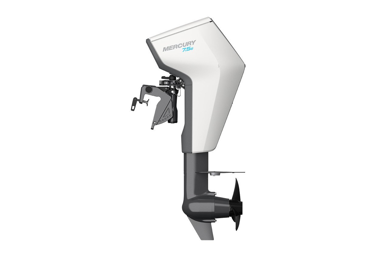 Mercury Avator Electric Outboard | 7.5ESRC | 3.5hp Equivalent, Remote Control, 15" Shaft - Image 2