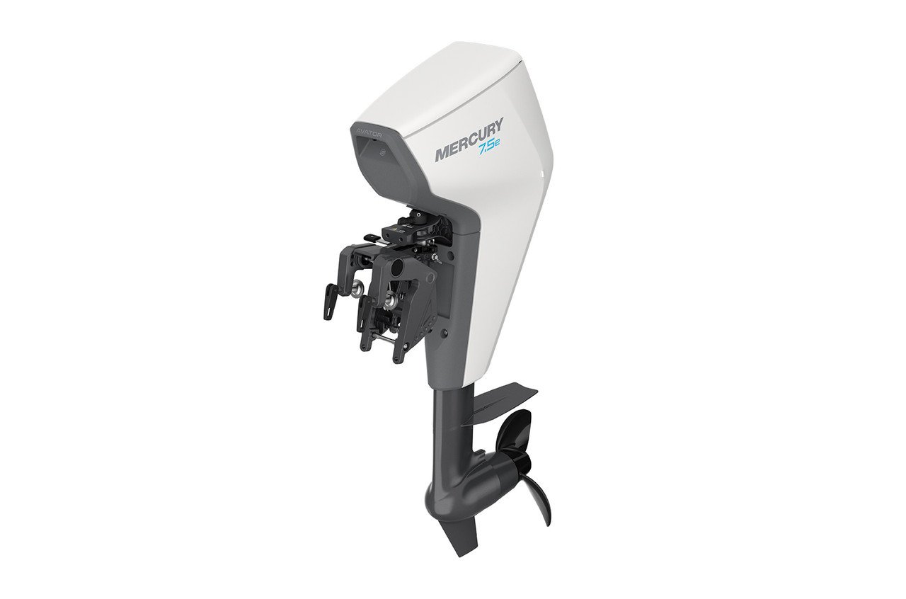 Mercury Avator Electric Outboard | 7.5ESRC | 3.5hp Equivalent, Remote Control, 15" Shaft - Image 3