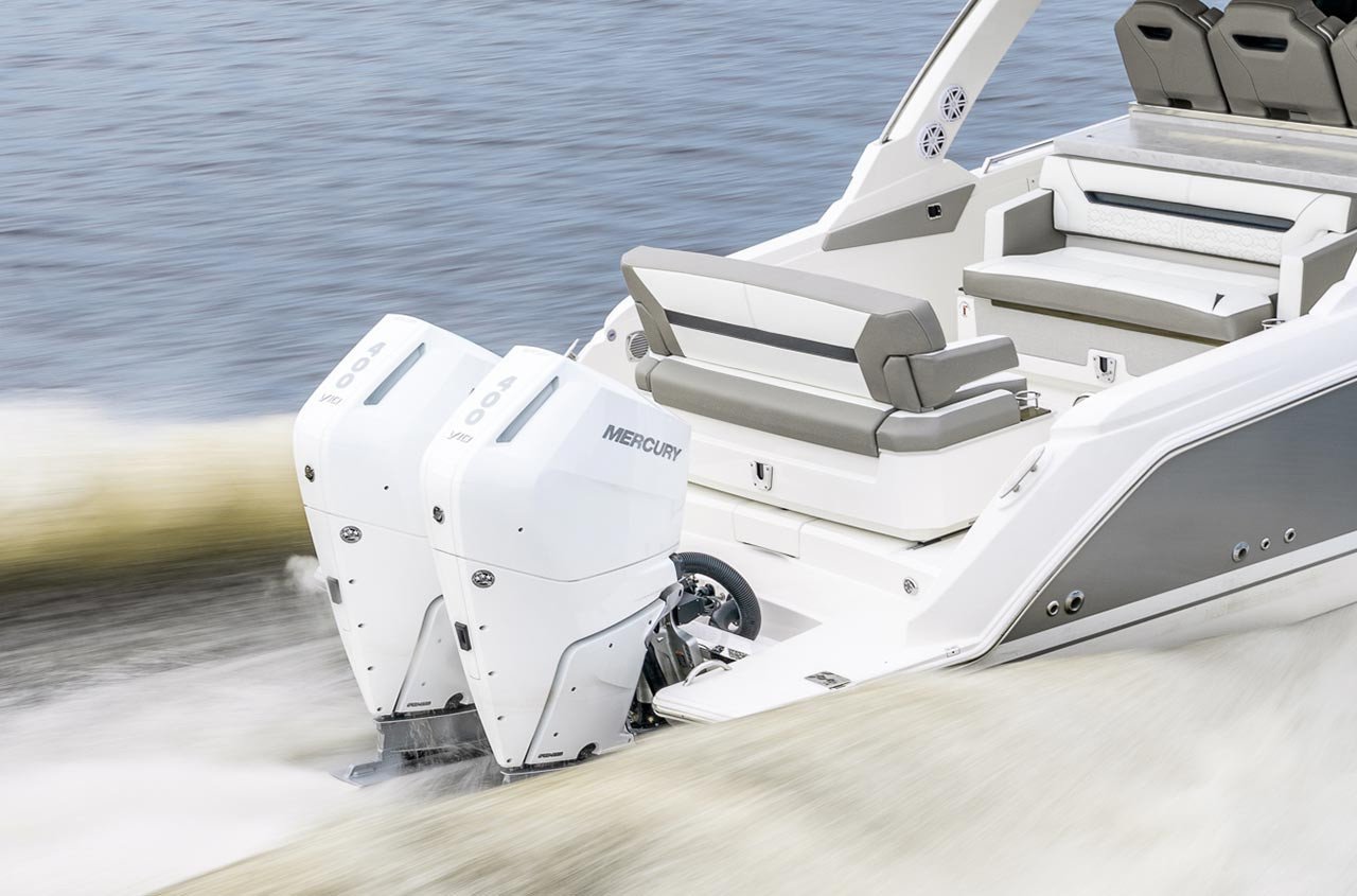 Mercury 400HP Verado V10 4-Stroke Outboard | Counter Rotation | Electric Start | 35" XX-Long | White | Verado 400CXXXL V10 WH - Image 5