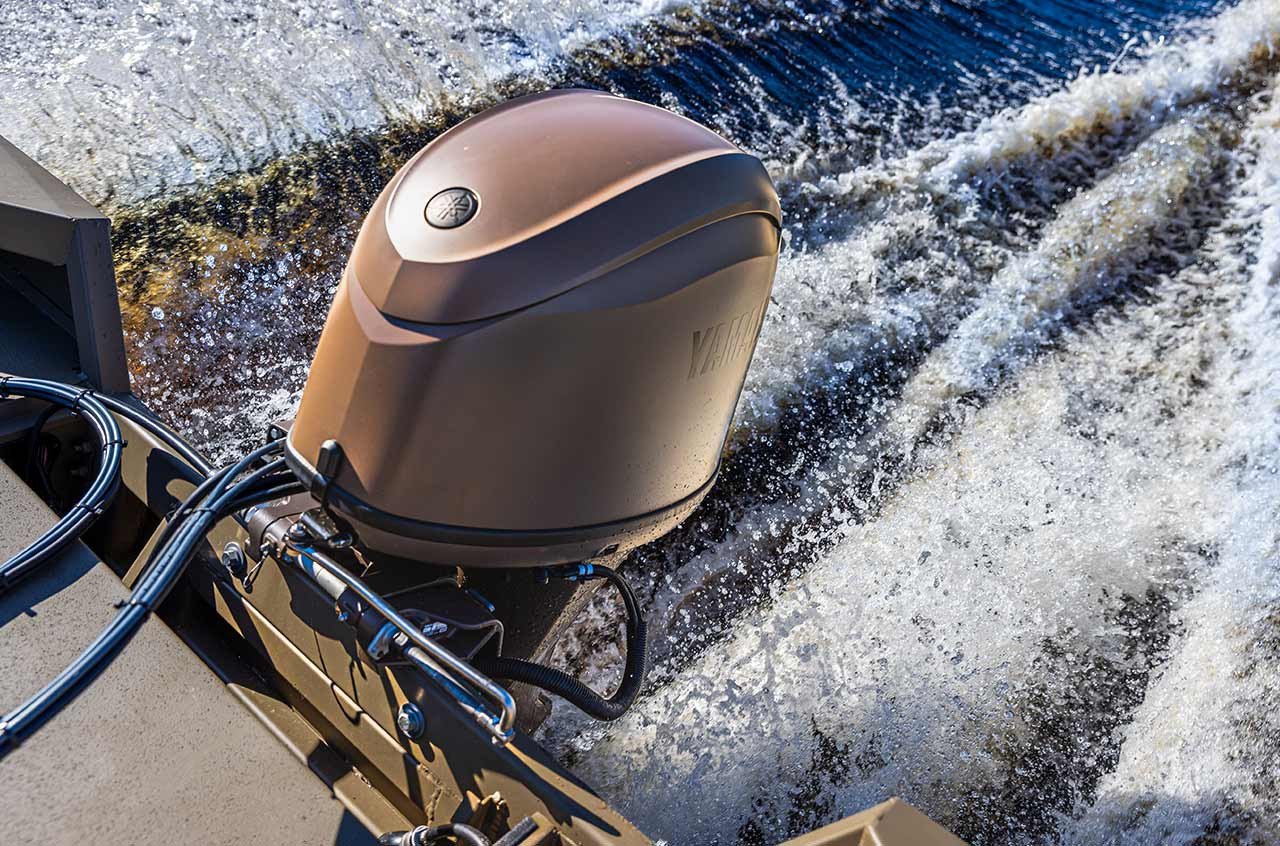 Yamaha 60hp Midrange Outboard Motor 20" Shaft Standard Rotation Matte Brown F60LC3 - Image 4